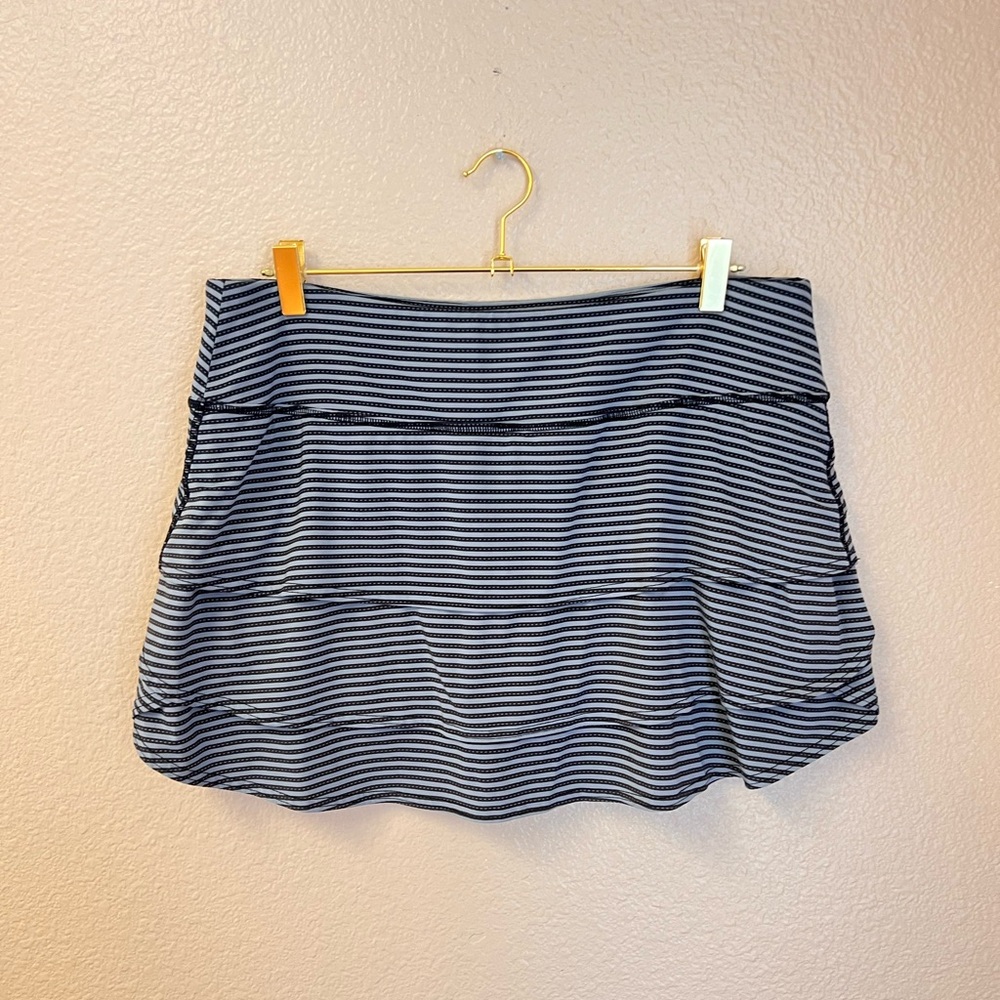 Athleta Stripe Swagger Tiered Tennis Golf Pickleball Skirt Size L